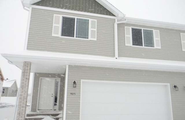 5975 57th Ave S - 5975 57th Avenue South, Fargo, ND 58104