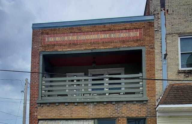 216 N Martin Luther King Jr Drive unit: Upstairs photos photos