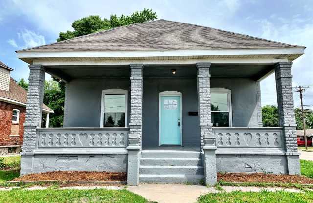103 W Acton - 103 East Acton Avenue, Wood River, IL 62095