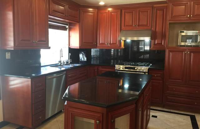 13672 Quiet Hills Dr Gallery 2