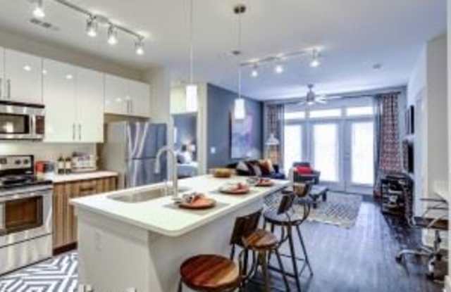 1220 Mecaslin St NW Gallery 3