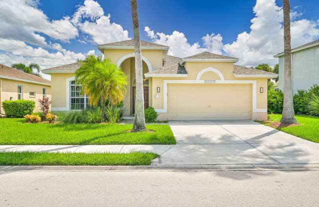 AVAILABLE November 1st! - Stoneybrook Home on Golf Course - 21112 Braxfield Loop, Estero, FL 33928