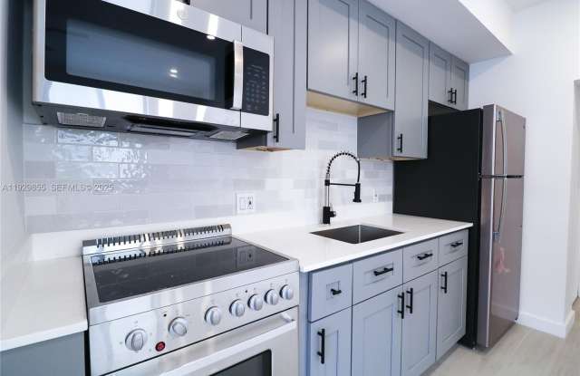 221 SW 11th Ave photos photos 221 SW 11th Ave photos photos