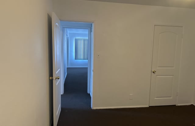 8700 Parthenia Place photos photos