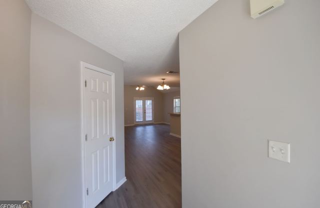 310 Everdale Gallery 2