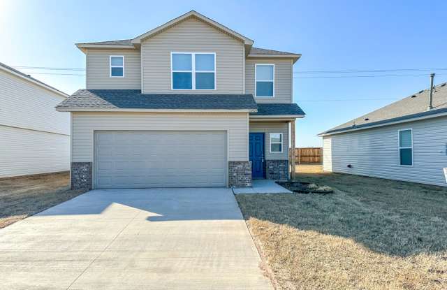 Gorgeous 3 Bed 2.5 Bath Two Story Home in Heart Of Yukon! photos photos