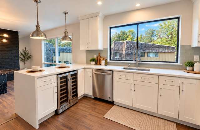 113 Ledgebrook Drive Gallery 4