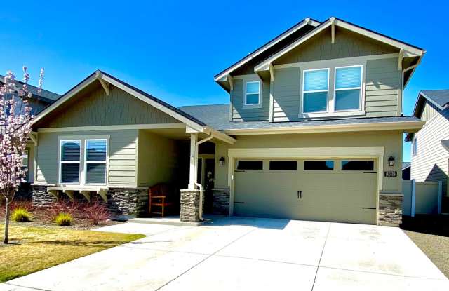 Close to Micron! 5 Bedroom 3 Full Baths - includes dual Master Suites - Boise Available 9/19/25 photos photos