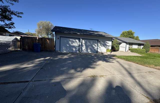 415 North 7th East Street - 415 North 7th East Street, Mountain Home, ID 83647