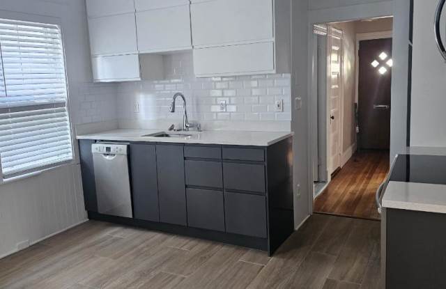 12 Glendale Ave. photos photos