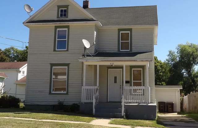 FOR RENT NOW photos photos