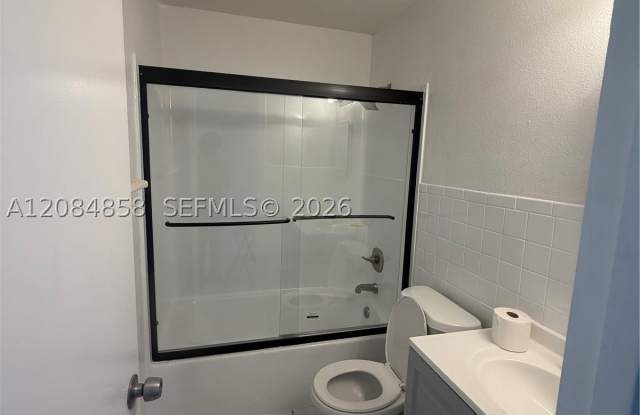5705 Stonington Way Gallery 4