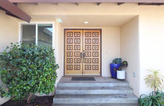 Spacious 4-Bed, 2-Bath Home Nestled In A Peaceful Santa Maria Neighborhood Gallery 1