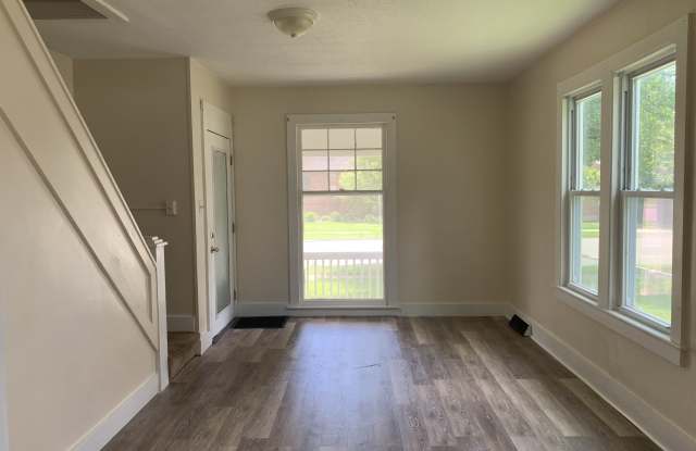 1009 Broad Street - L Gallery 2