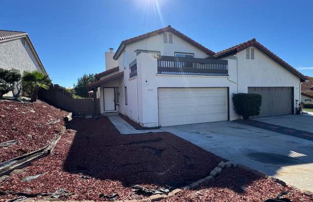 Hilton Head 3 Bedroom Home - 1533 Woodpine Drive, Rancho San Diego, CA 92019