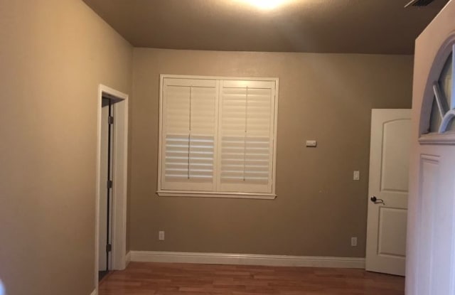 4005 thornhill way Gallery 3