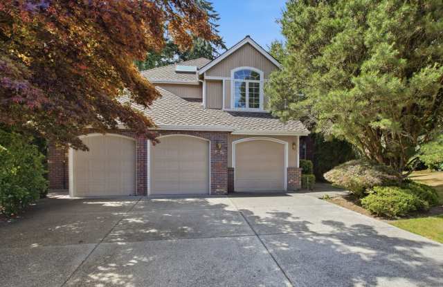 Modern Redmond Living in a Prime Location photos photos