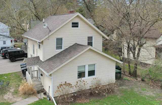 645 Evergreen Ave photos photos