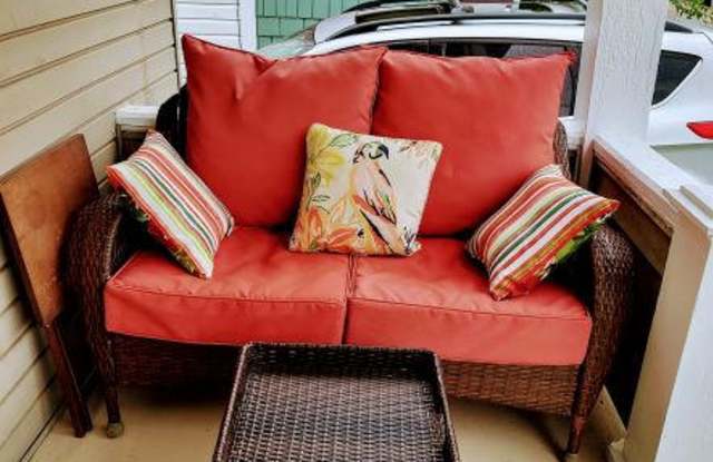 635 Mountain Avenue Southeast photos photos