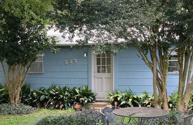 FOR RENT in LAFAYETTE! Gallery 1