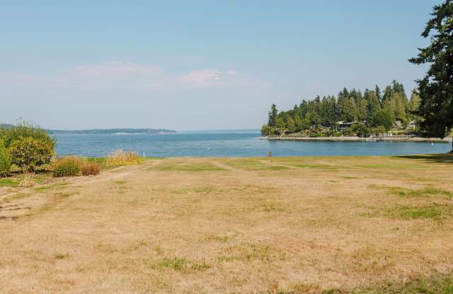 Low Bank Waterfront Brand New Remodel on Huge Lot photos photos
