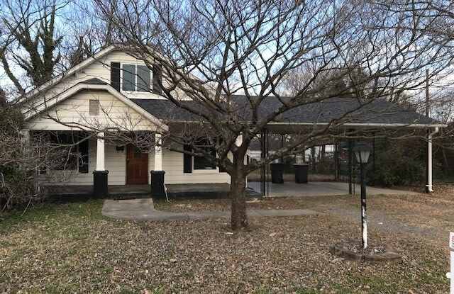 206 Bethpage Road Gallery 3