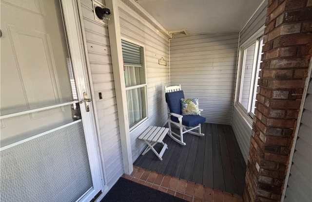 10561 Lake Loop Road Gallery 3