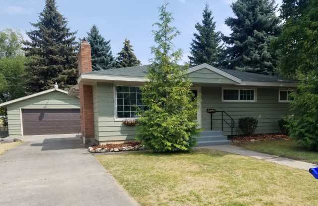 Mead School District-Great Country Homes neighborhood 4 bedrooms, 2 bath and large family room! photos photos
