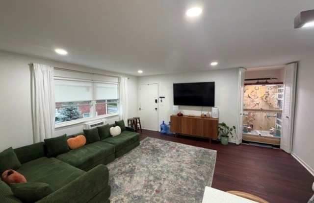 203 N Beverwyck Rd Gallery 4