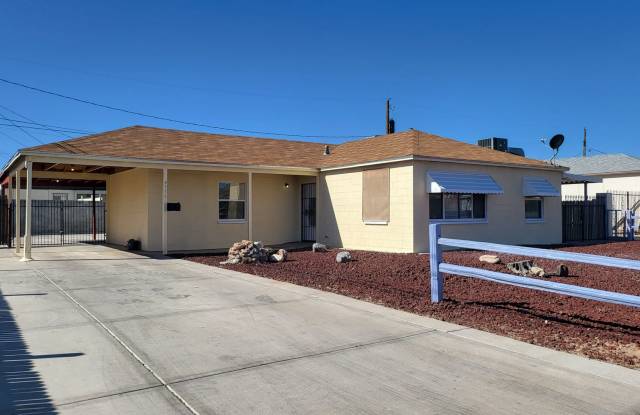 One Story House in Southwest photos photos