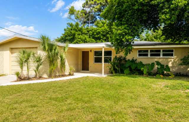 4080 Redwing Drive - Weeki Wachee Woodlands Gallery 1