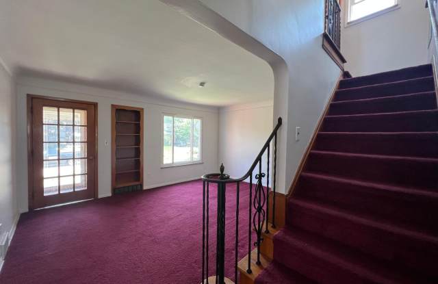 Charming 3-Bedroom Brick Cape Cod with Garage Gallery 3