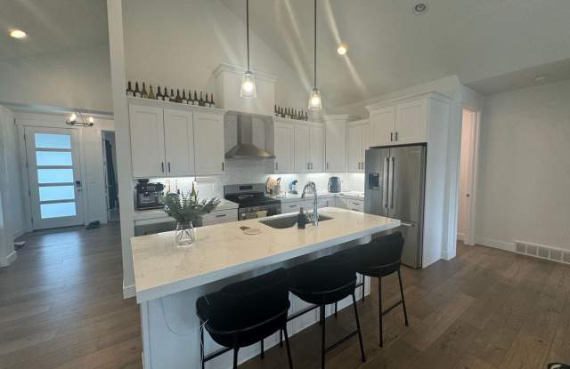 Beautiful Murray home for rent! Gallery 3