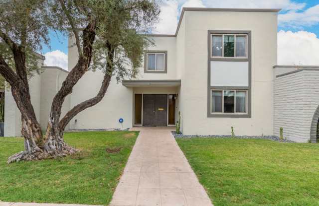 Modern  Spacious 4-Bedroom Townhome with Stylish Upgrades! photos photos
