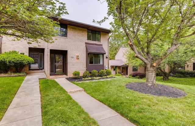 438 FIVE FARMS Lane Gallery 1