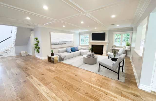 16761 Moorpark Street Gallery 2