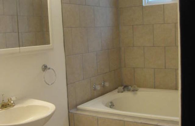 12494 Edwards Pl. Gallery 4