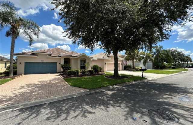 2323 Bainmar Drive Gallery 3