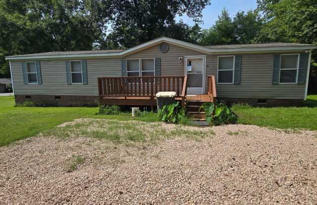 3 bed / 2 bath updated manufactured home in Kannapolis. Gallery 1