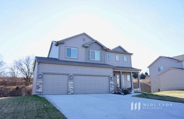 Hyda Hills 2-Story photos photos