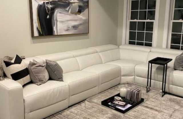 12800 LIBERTYS DELIGHT Drive unit: 410 - 12800 Libertys Delight Drive, Fairwood, MD 20720