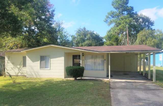 38 Francis Ave - 38 Francis Avenue, Leesville, LA 71446 38 Francis Ave - 38 Francis Avenue, Leesville, LA 71446