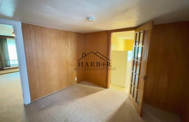 725 7th Ave SE #2 Gallery 3