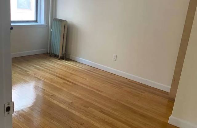 Charming 3 Bedroom-No Broker Fee photos photos