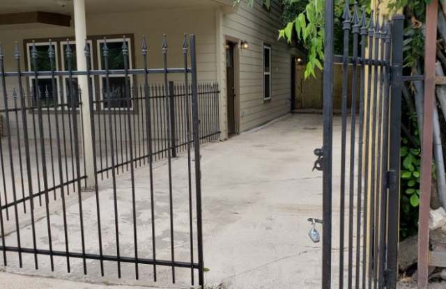 242 Marbauch Ave photos photos