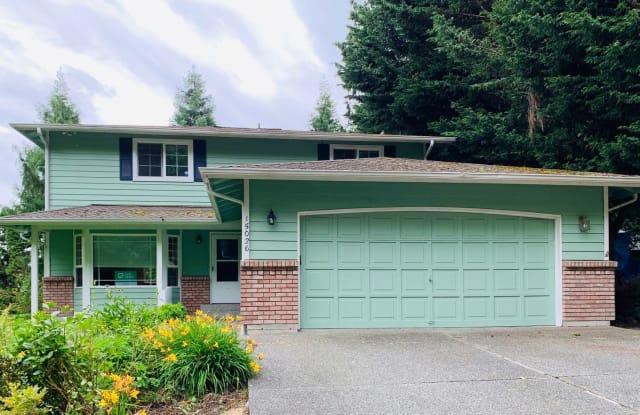 15026 Old Manor Way - 15026 Old Manor Way, North Lynnwood, WA 98087