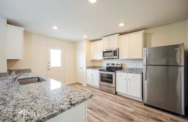 2902 Citron Garden Gallery 4