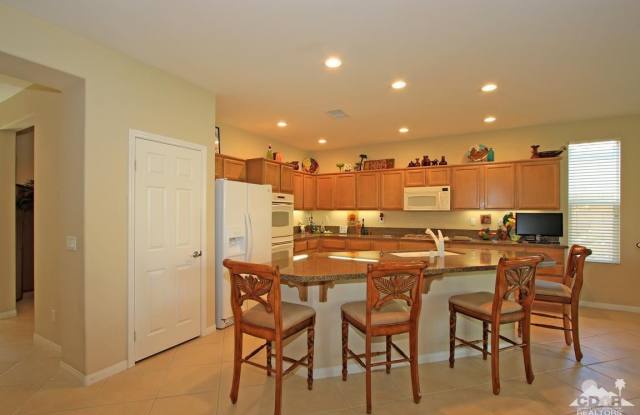 60515 Living Stone Drive Gallery 4