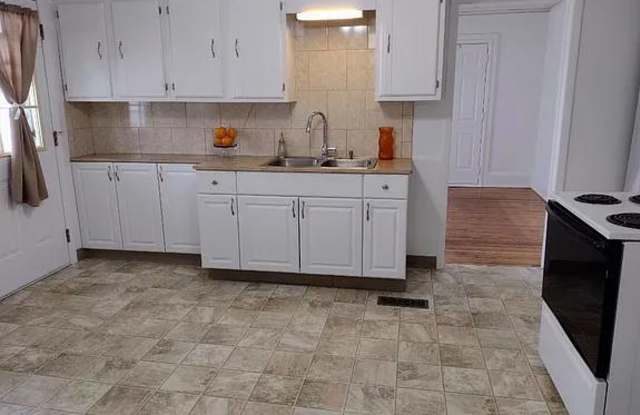 4 Apple Avenue photos photos