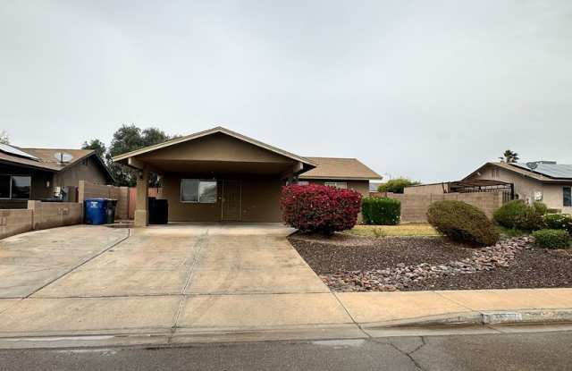 3 Beds/2bath, all tile throughout photos photos